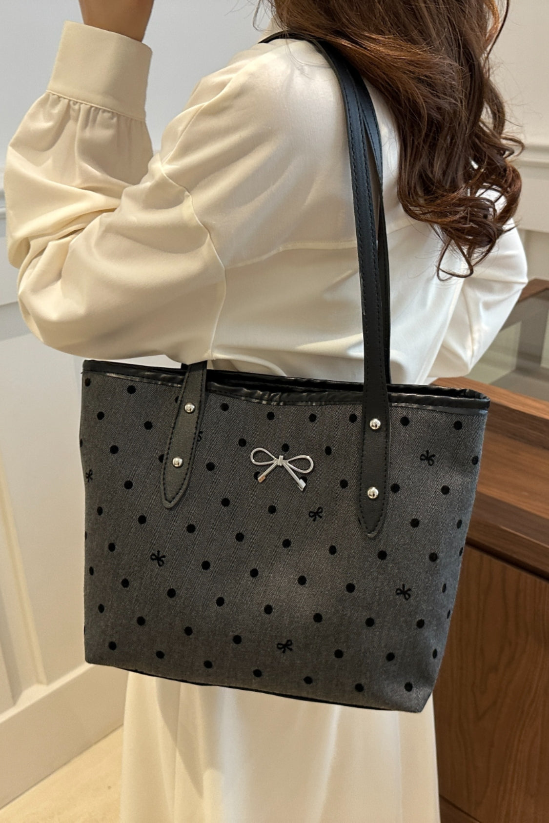 Bow Trim Polyester Tote Bag